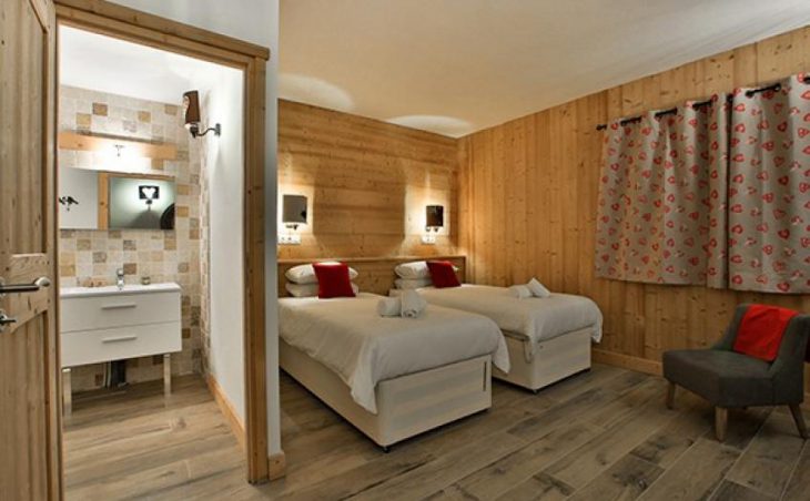 Chalet Hellebore, La Plagne, Twin Bedroom